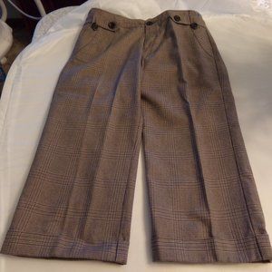 Womans Capris by Banana Republic Size 4
